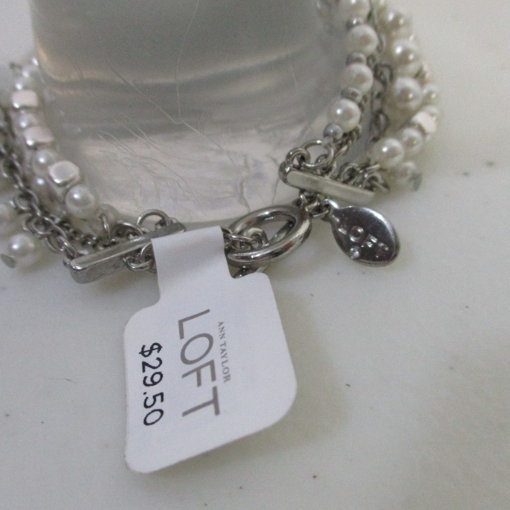 Ann Taylor LOFT White Silver Pearlized Bead Delicate Charm Bracelet